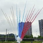 БС0715120 Пирофф Ряд веерный дымовой 15*1,2" Триколор 8/1